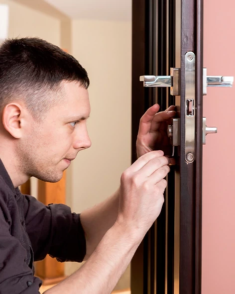 : Professional Locksmith For Commercial And Residential Locksmith Services in Hilmar-Irwin, CA