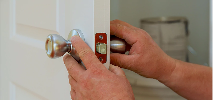 AAA Locksmiths For lock Replacement in Hilmar-Irwin, California