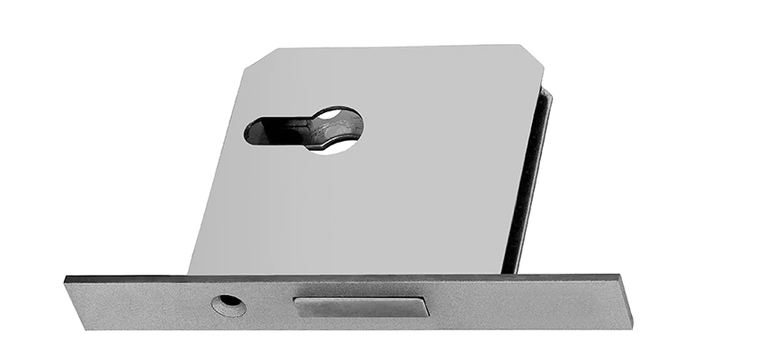 Fix A Deadbolt Door Lock in Hilmar-Irwin, California